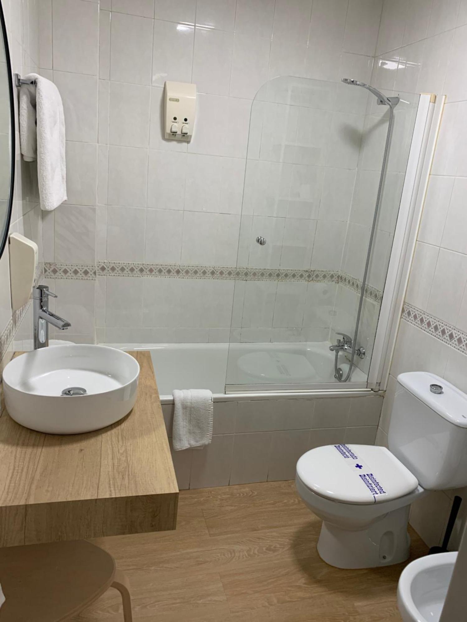 פראקוויוס דה חראמה Hostal El Rocio מראה חיצוני תמונה
