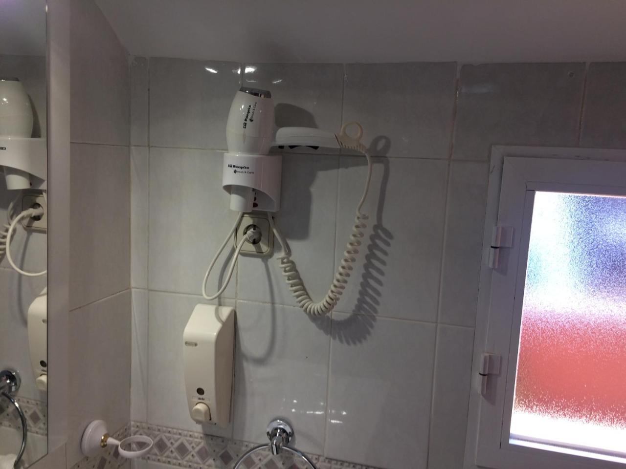 פראקוויוס דה חראמה Hostal El Rocio מראה חיצוני תמונה